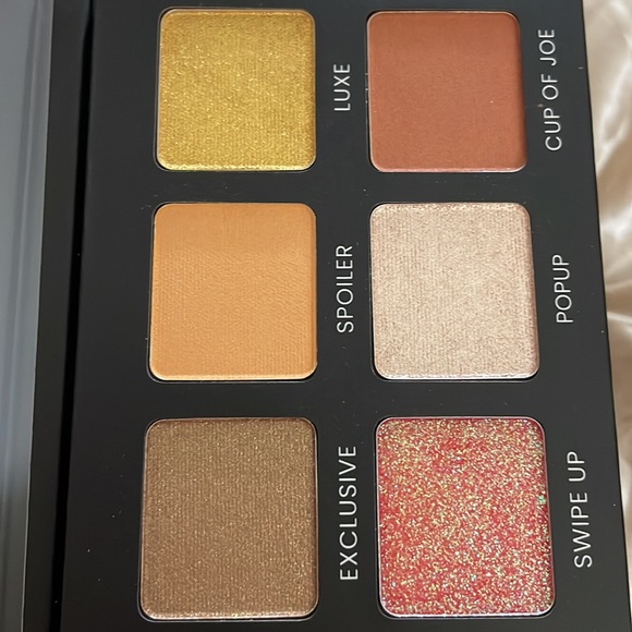 Boxy Charm eyeshadow palette~Hello Charmer - Picture 5 of 8